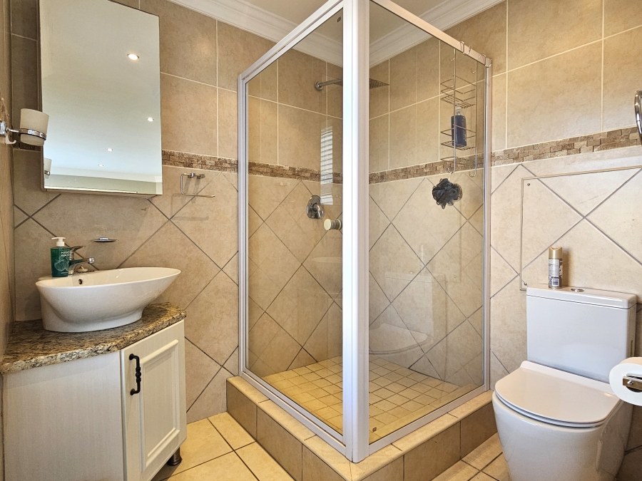 2 Bedroom Property for Sale in Wavecrest Eastern Cape